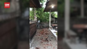 VIDEO: Penampakan Rumah Rusak Akibat Gempa di Karangasem Bali