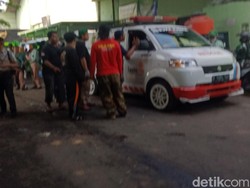 Kebakaran Gudang Pabrik Tekstil di Klaten, 8 Karyawan Dilarikan ke RS