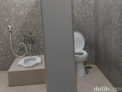 Toilet Duduk Vs Toilet Jongkok, Mending yang Mana Ya?