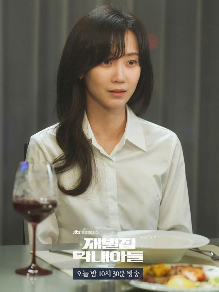 Meskipun ia lahir dari keluarga yang berkecukupan, namun Seo Min Young selalu mengutamakan kerja keras serta kemampuannya sendiri untuk mendapatkan apa yang ia inginkan. Mulai dari pendidikan hingga pekerjaan./ Foto: instagram.com/jtbcdrama