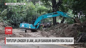VIDEO: Tertutup Longsor 10 Jam, Jalur Sukabumi-Banten Bisa Dilalui