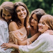 5 Zodiak Ini Terkenal Begitu Setia Kawan! Cocok Dijadikan Bestie, Nih