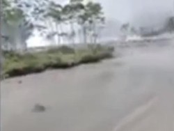 Fenomena Pasir Semeru Mengalir Tanpa Air Disebut Grain Flow, Apa Itu?