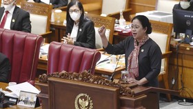 DPR Tutup Masa Sidang, Puan Apresiasi APBN 2022 & Penurunan Biaya Haji