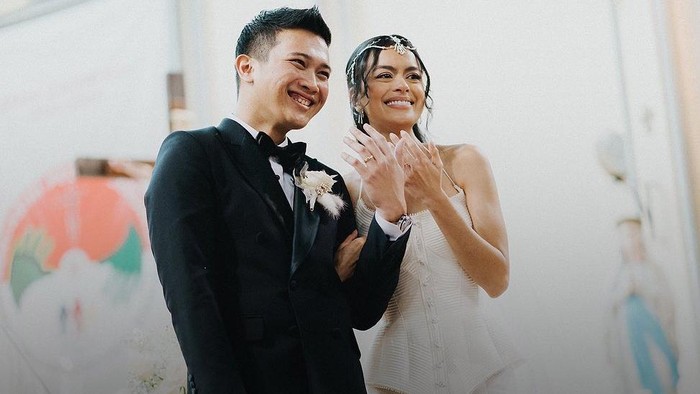 Eva Celia dan Demas Narawangsa / foto: Instagram.com/evacelia