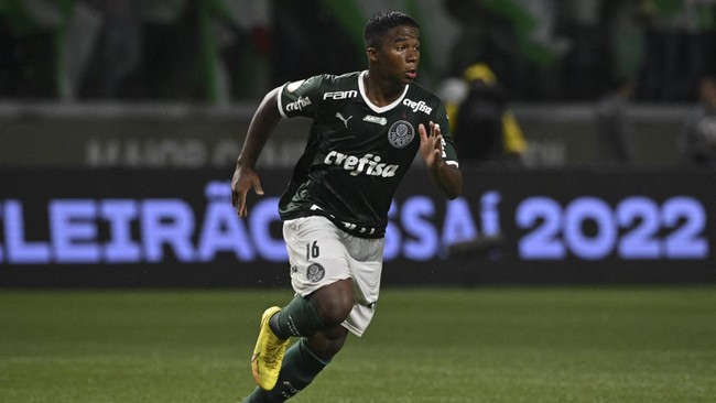 Real Madrid resmi merekrut penyerang muda berbakat Brasil, Endrick Felipe, dari klub Palmeiras.