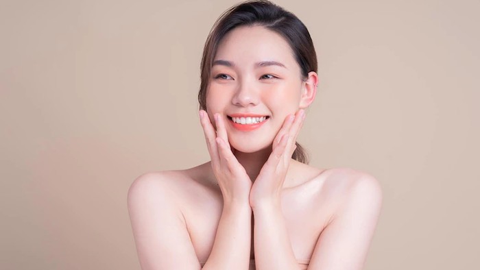 Deretan Kandungan Bahan Skincare Terbaik untuk Merawat Kulit Kering Saat Musim Hujan Deretan Kandungan Bahan Skincare Terbaik untuk Merawat Kulit Kering Saat Musim Hujan