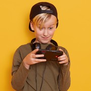 Jangan Melulu Dicap Buruk! Menurut Riset, Sering Bermain Video Game Mampu Tingkatkan Kecerdasan Anak, Benarkah?