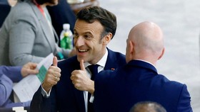 Presiden Prancis Pesta Bareng Mbappe Cs dan Puji Gelandang Maroko