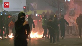 VIDEO: Detik-detik Suporter Maroko Bentrok dengan Polisi di Brussel
