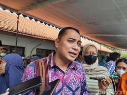 Pemkot-Baznas Surabaya Tebus 1.040 Ijazah dan Bayar Tunggakan Biaya Sekolah