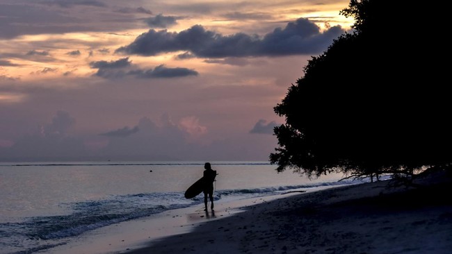 Kejaksaan Tinggi Nusa Tenggara Barat (NTB) menerima laporan dari terkait dugaan reklamasi laut di kawasan wisata Gili Gede, Kecamatan Sekotong, Lombok Barat.