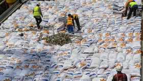 Pedagang Pasar Induk Keluhkan Pasokan Beras Langka