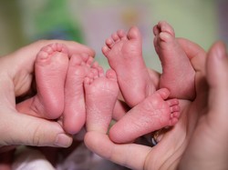 Jabar Hari Ini: Kisah Shofa Makiyah Lahirkan Bayi Kembar Tiga