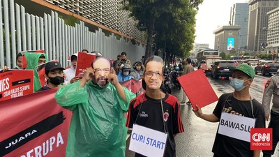 Massa Demo Tolak Kedatangan Anies di Jalak Harupat Bandung