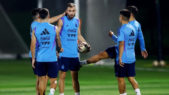 Argentina mendapat suntikan 'pemain-pemain baru' jelang final Piala Dunia 2022.