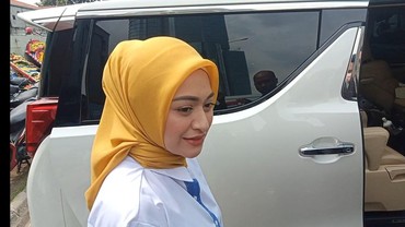 img-title Ulang Tahun ke-30, Nathalie Holscher Dilamar Kekasih?