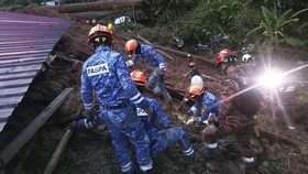FOTO: Longsor di Selangor Telan Banyak Korban