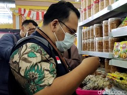 Barang Tanpa Tanggal Kedaluwarsa Disita dari Toko di Kediri Jelang Nataru