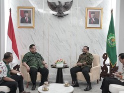 Singgung Anies, Bawaslu & Kemenag RI Larang Kampanye di Tempat Ibadah