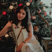 Biar Makin Kece, Intip Rekomendasi Outfit Merayakan Natal Nuansa Elegan hingga Kasual