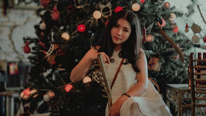 Biar Makin Kece, Intip Rekomendasi Outfit Merayakan Natal Nuansa Elegan hingga Kasual
