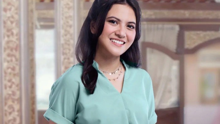 Gaya Outfit Marsha Aruan sebagai Putri Bangsawan dalam Film Nagih Janji Cinta Ini Bisa Kamu Tiru lho, Beauties!