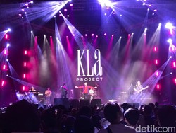 Giliran Kla Project Bius Penonton Teladan Music Festival di Jogja