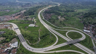 img-title Tips Berkendara Aman di Jalan Tol Terpanjang Indonesia