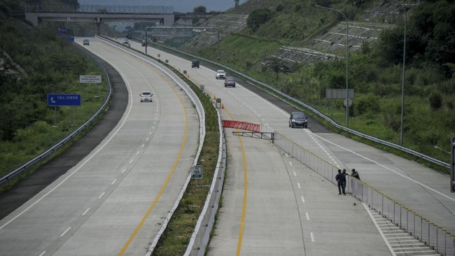 Badan Pengatur Jalan Tol Kementerian PUPR mencatat pemerintahan Presiden Joko Widodo sudah membangun tol sepanjang 1.848,1 km sejak 2014.