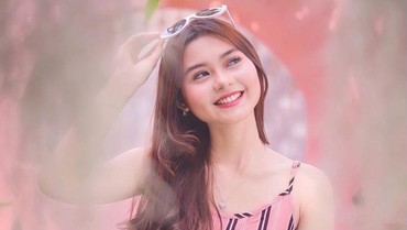 img-title Cesen Istri Marshel Nangis Terus Usai Melahirkan, Ada Apa?