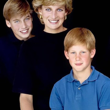 Intip Momen Gaya Berbusana Putri Diana Bersama Pangeran William dan Pangeran Harry