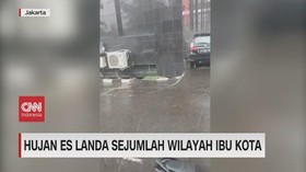 VIDEO: Hujan Es Landa Sejumlah Wilayah di Ibu Kota
