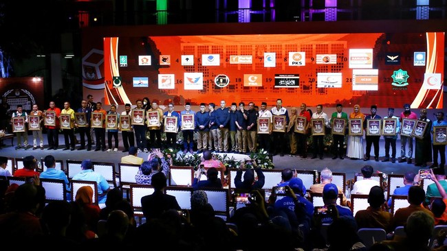 Sejumlah parpol pemilik kursi di parlemen telah membentuk koalisi menuju Pilpres 2024 mendatang, namun bagaimana dengan kemantapan dan kesolidan mereka?