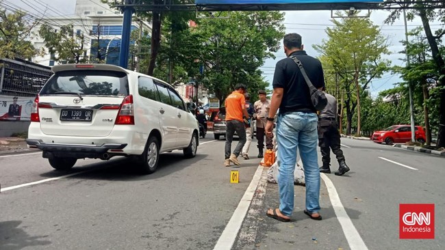 Empat korban luka parah masih dirawat intensif di RS Labuang Baji, dan satu korban tewas telah dimakamkan usai tarik tambang IKA Unhas, Makassar.