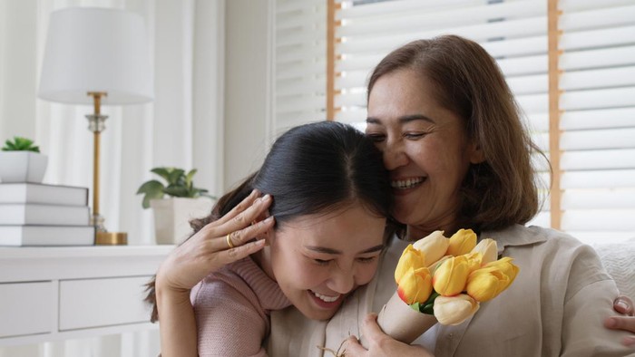 7 Ide Hadiah Sederhana tapi Kaya Makna yang Bisa Diberikan Saat Perayaan Hari Ibu
