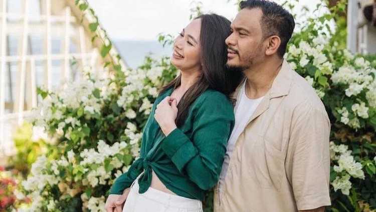 Anak Ragukan Verlita Evelyn Seorang Artis