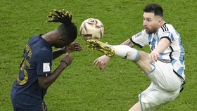 Meme Kocak Ejek Ronaldo Usai Messi Juara Piala Dunia 2022