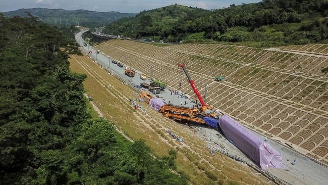 Kecelakaan kereta kerja pemasang rel proyek Kereta Cepat Jakarta Bandung