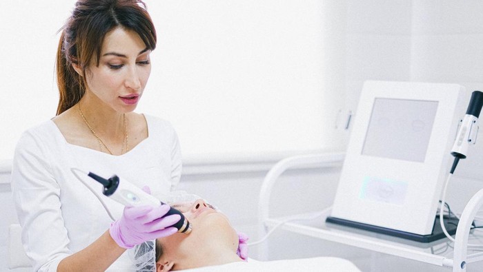 img-title Jadi Pilihan para Artis Indonesia hingga Korea, Yuk Intip Sederet Kelebihan Perawatan Wajah Ultherapy!