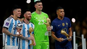 Dulu Membully, Martinez Kini Puji Mbappe Setinggi Langit
