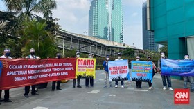 Pembeli Meikarta Serbu Bank Nobu Tuntut Uang Beli Apartemen Balik