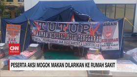 VIDEO: Peserta Aksi Mogok Makan Dilarikan ke Rumah Sakit