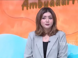 Video: Novi Melayat ke Rumah Duka Alvin Lim