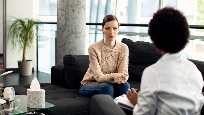 5 Tanda Kamu Perlu Menemui Psikolog dan Simak Cara Temukan Psikolog yang Tepat