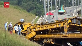 VIDEO: Bangkai Kereta Teknis KCJB Yang Anjlok Dievakuasi