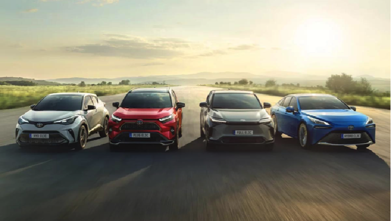 Toyota bukan pemain baru di bidang mobil listrik. Buktinya bisa dilihat dari line up HEV seperti Corolla Cross Hybrid