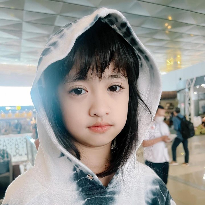 <p>Dari beberapa potret berikut, foto Khadijah mana yang menurut Bunda paling mirip dengan Moana? (Foto: Instagram @okisetianadewi)</p>