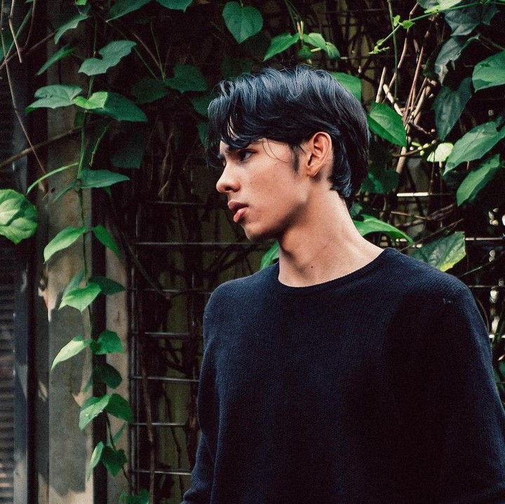<p>Fattah tampaknya sudah yakin untuk mengikuti jejak karier orang tuanya, Bunda. Kini, ia sudah terjun ke dunia hiburan Indonesia dan menjadi bintang film. (Fooo: Instagram @fattahsyah)<br /><br /><br /></p>