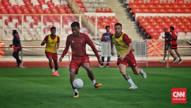 Gelandang Timnas Indonesia Marc Klok menilai juara di Piala AFF 2022 sebagai target yang realistis bagi Tim Merah Putih.